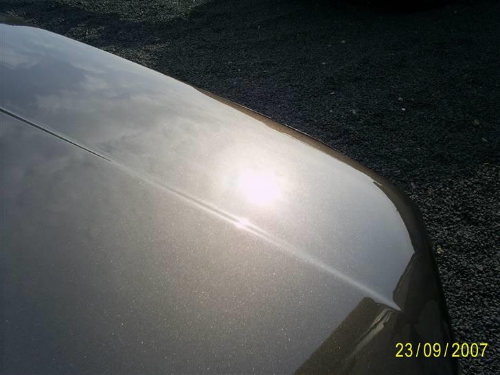 VW Golf 3 1,8 - Guld-glimmer kommer frem når solen står på ;o) billede 9