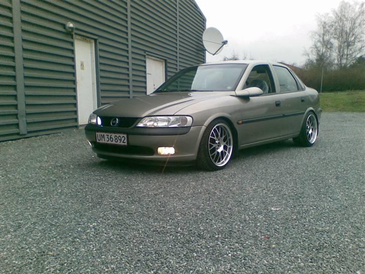 Opel vectra b 1,8 16v solgt! - ny polert billede 6