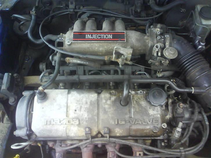 Mazda 323 -SOLGT- billede 6