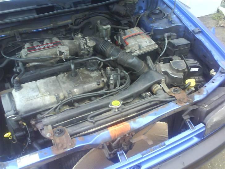 Mazda 323 -SOLGT- billede 7