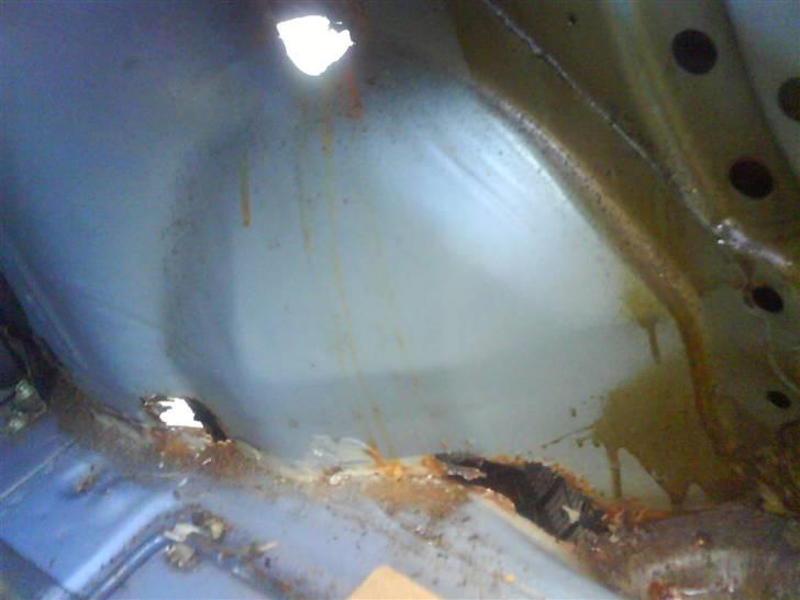 Mazda 323 -SOLGT- billede 10