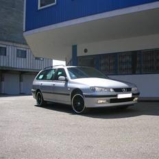 Peugeot 406 St. car