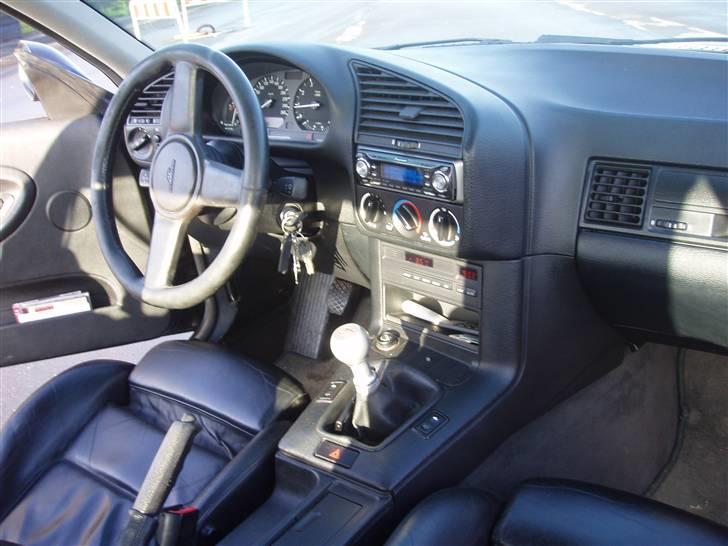 BMW 318is Coupé Solgt billede 4