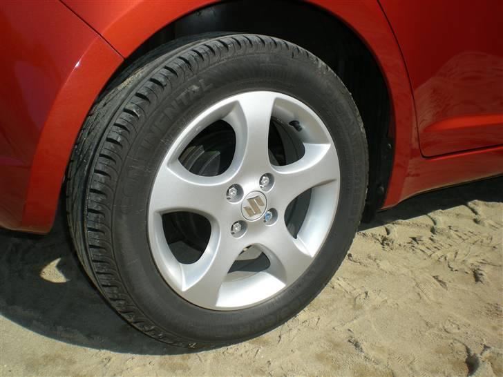 Suzuki swift 1,5 GLX SMADRET - sutterne billede 9