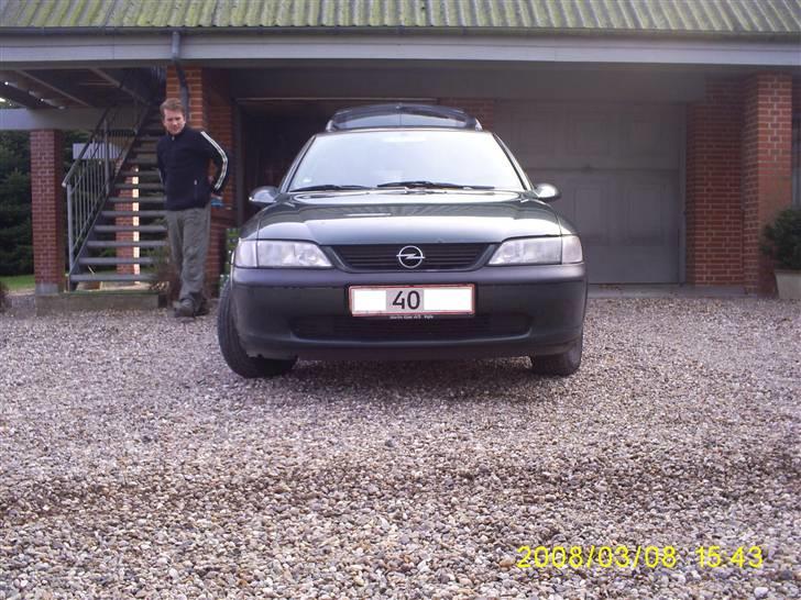 Opel Vectra B Stc. Totalskadet billede 4