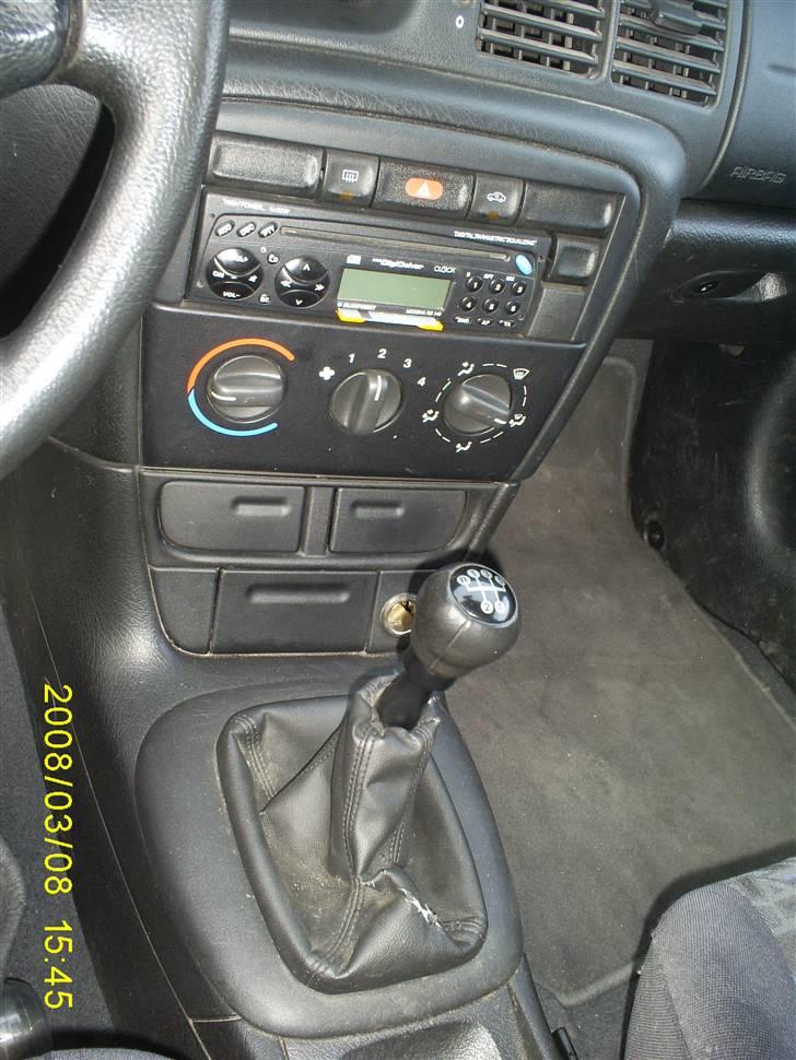 Opel Vectra B Stc. Totalskadet billede 11