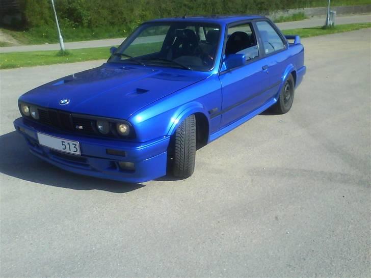 BMW 325ix (4x4) Coupé Turbo   - som den står lige pt. skal lige ha sat nolge fælge på  billede 1