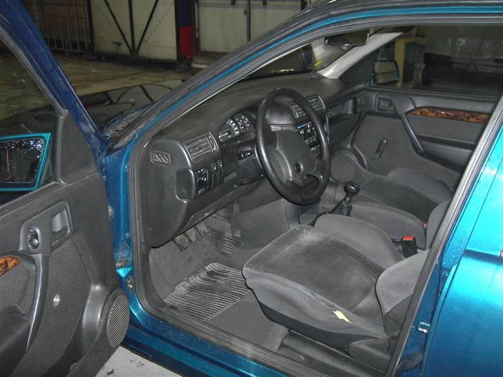 Opel Vectra 2.0i solgt billede 8