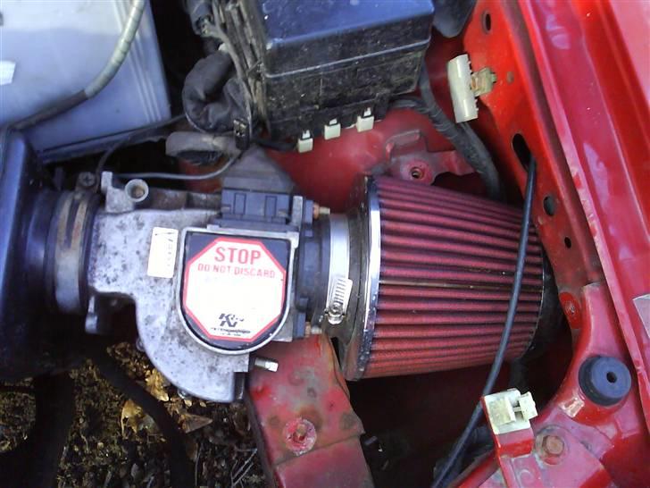 Mazda 323 F *SOLGT* billede 8