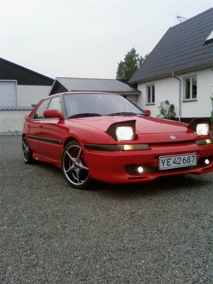Mazda 323F 1,8 GT billede 4