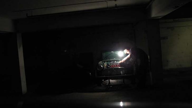 Austin-Morris Mini 998 - Den er klodset op i en kælder om vinteren, her går jeg og hygger om den... billede 11