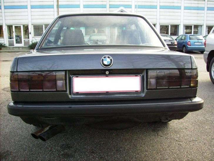 BMW 323i E30 *Solgt* billede 9