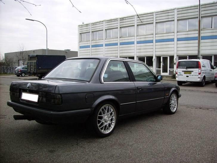 BMW 323i E30 *Solgt* billede 13