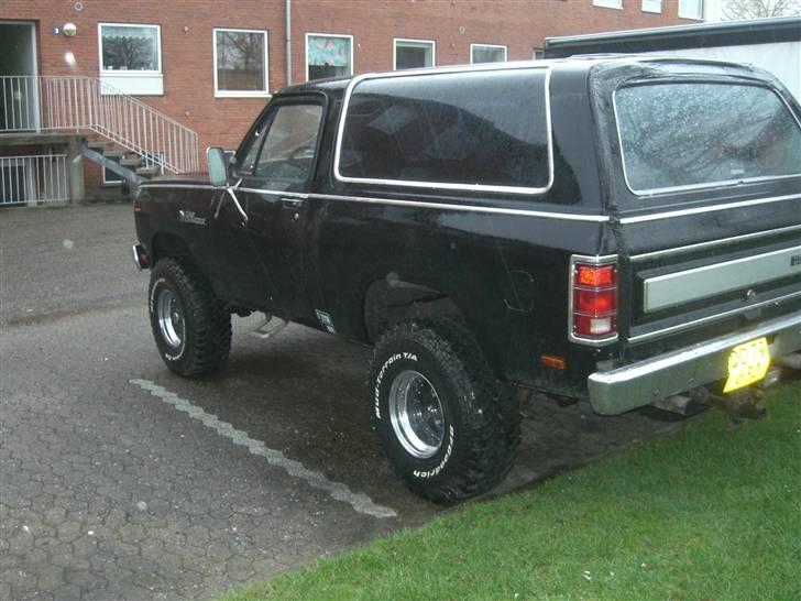 Dodge dodge ram charger (solgt) billede 9