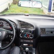 BMW 325i Sedan (Solgt)