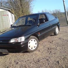 Ford escort 1,8 16v solgt 