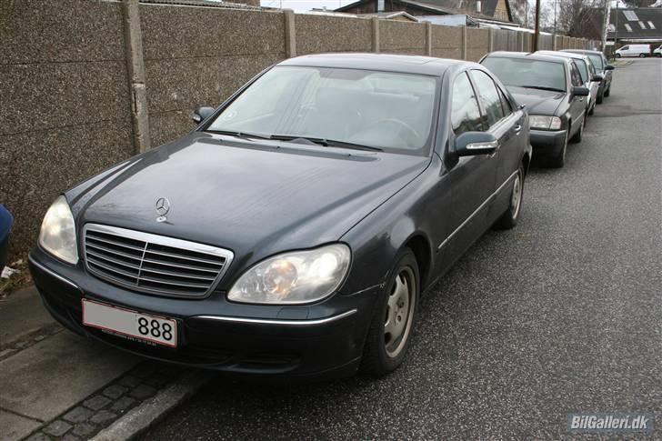 Mercedes Benz S 320 CDI *SOLGT* - Før Kleemann stylingen og lakeringen... og med taxa pladen på billede 6