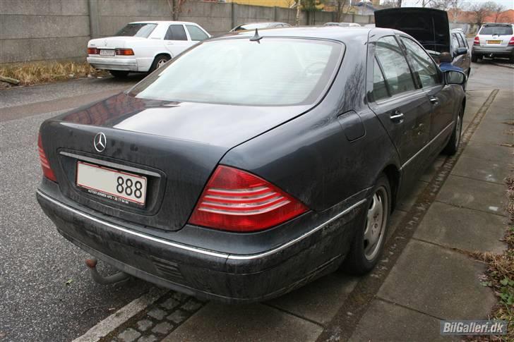 Mercedes Benz S 320 CDI *SOLGT* - Før Kleemann stylingen og lakeringen... og med taxa pladen på billede 8