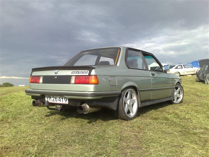 BMW 320 E21 Bavaria M50 - Taget på motorbanen i Løvel.. billede 6