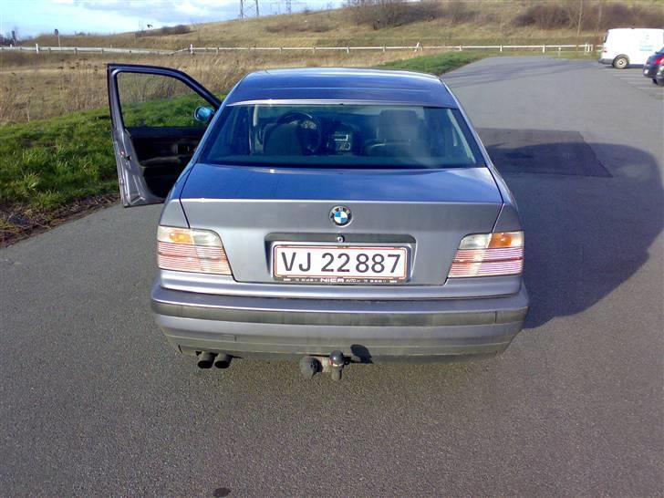 BMW E36 billede 3