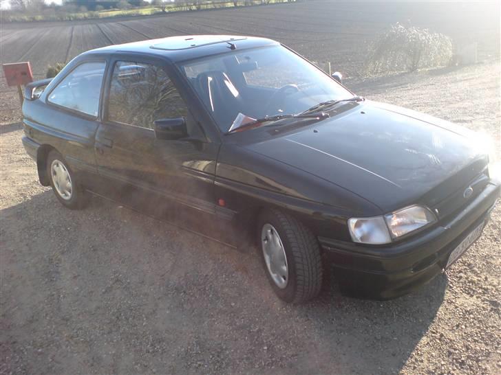Ford escort 1,8 16v solgt  billede 1