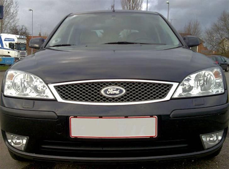 Ford Mondeo 2,5 V6 (SOLGT) billede 1