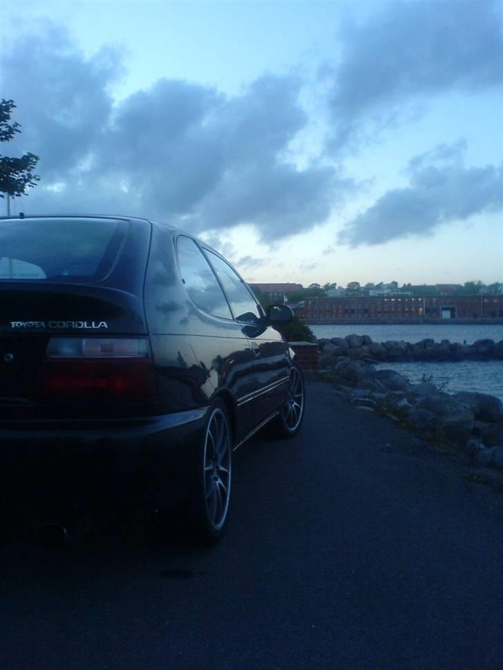 Toyota Corolla 1.6 16v SOLGT billede 5