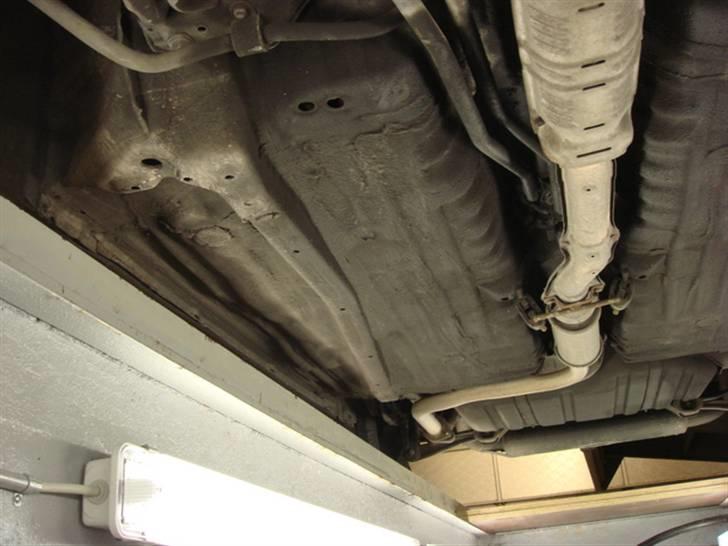 Honda crx SOLGT - nice :) bare uden komplet udstødning men er kommet hjem billede 12