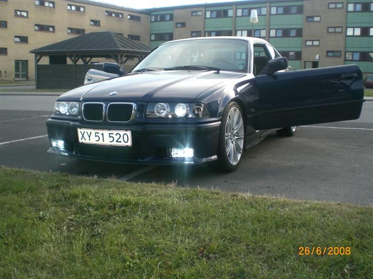 BMW 320i/328i Coupé *BYTTET* billede 2