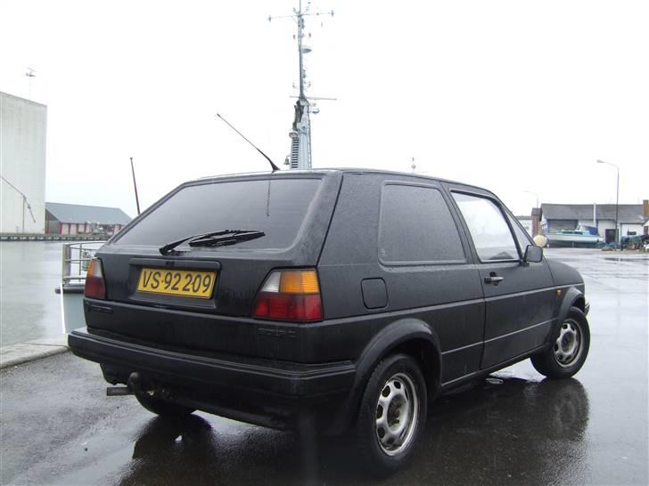 VW golf - efter jeg fik sat film på ruderne billede 2