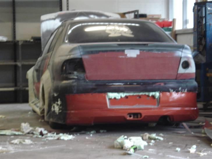 Toyota Carina E Extreme Project  - Lygter og bagklap er ikk færdig endnu :)  billede 14