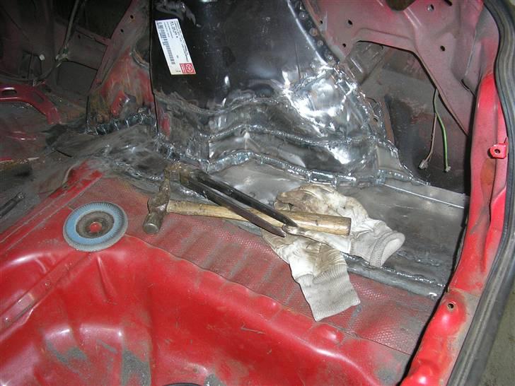 Toyota Corolla GSI solgt - Så begynder det at ligne noget :) billede 7