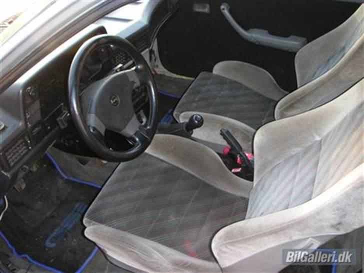 Opel Kadett e GSI Solgt billede 4