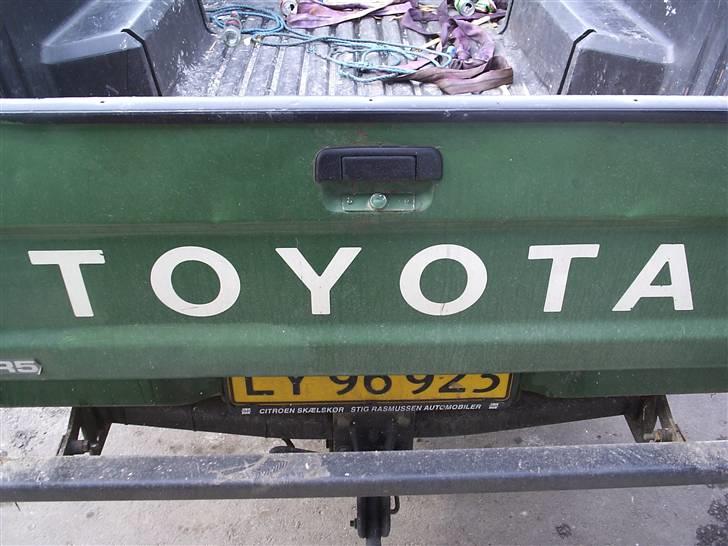 Toyota Hi-Lux SOLGT billede 2