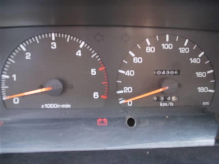 Toyota Hi-Lux SOLGT billede 6