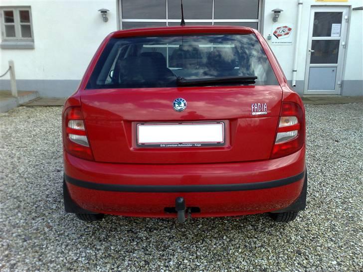 Skoda Fabia 1.2 HTP Classic - Røven :D = Standard billede 6