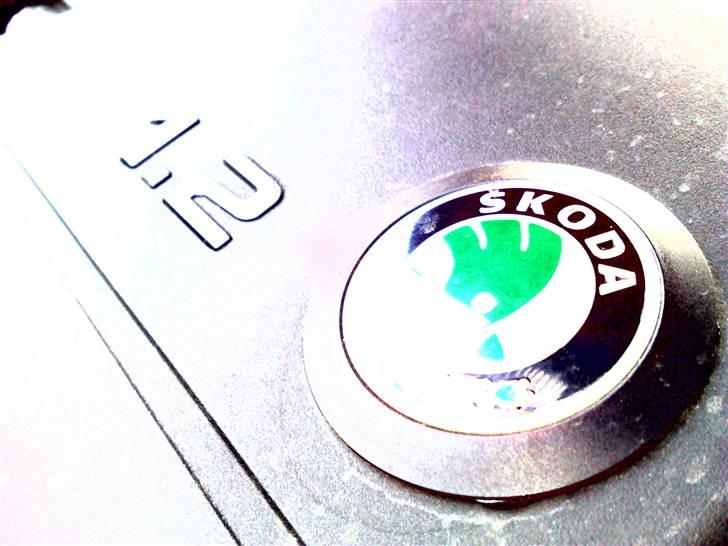 Skoda Fabia 1.2 HTP Classic - Motorlogoet billede 8