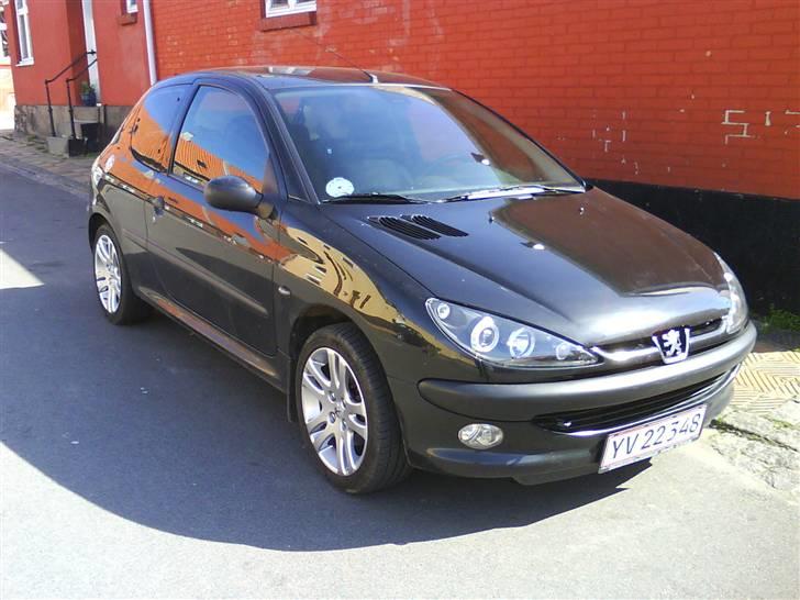 Peugeot 206 xt 1,6 16v <Solgt> - Så kom de nye forlygter på billede 9