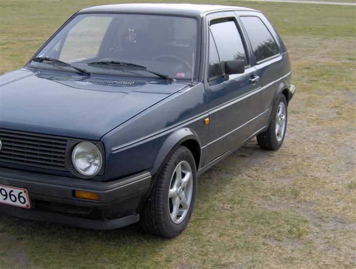VW Golf II (SOLGT) - Så fandt jeg en rudetoner og fik tonet ruderne, nice....... ;-) Tak John billede 7
