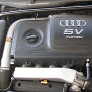 Audi TT coupe Quattro (SOLGT) 