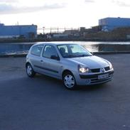 Renault Clio ll 1.2 16V TILSALG