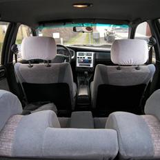 Toyota Carina E TIL SALG