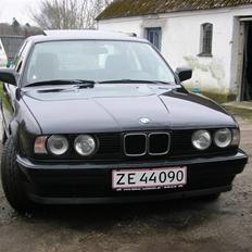 BMW 525 i " MED LÆDER"SOLGT