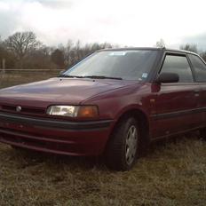 Mazda 323