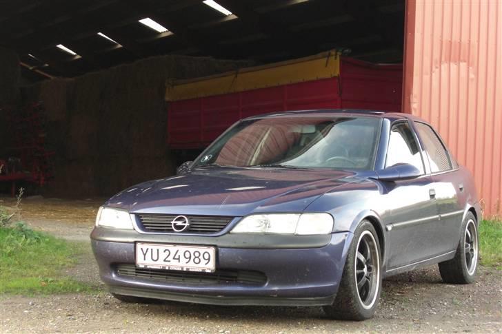 Opel Vectra B billede 1