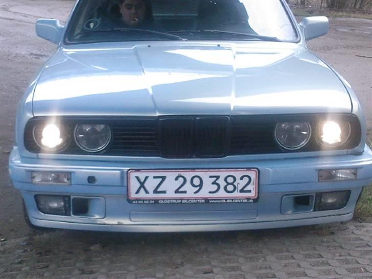 BMW 320i (S O L G T) - Den nye front billede 18