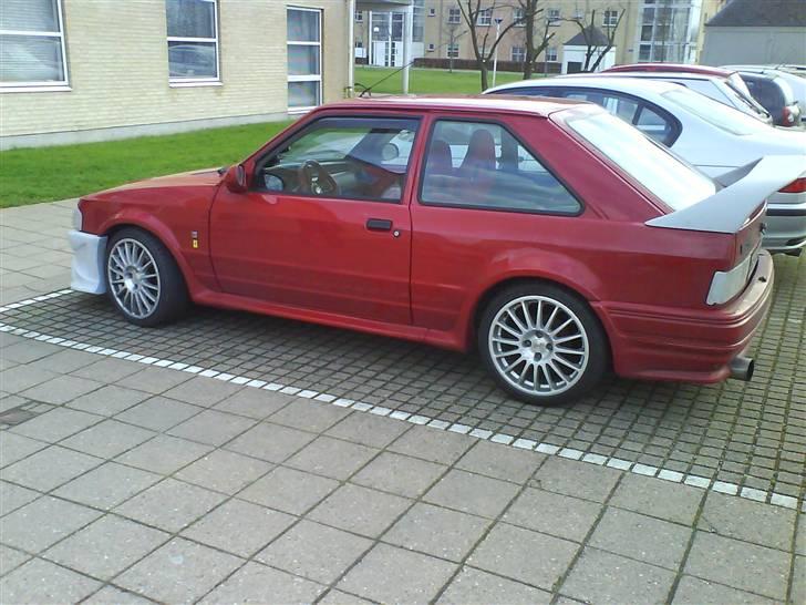 Ford escort solgt og død også - så kom der sgu 17" på den lille escort ser sgu godt ud :) billede 13