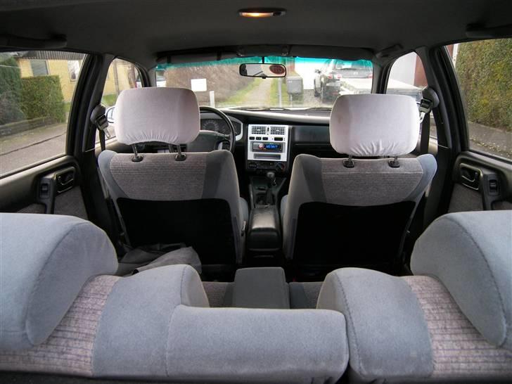 Toyota Carina E TIL SALG billede 2