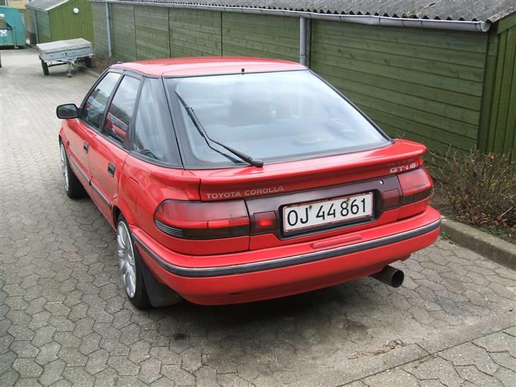 Toyota Corolla 1,6 GTI G/B SOLGT billede 4