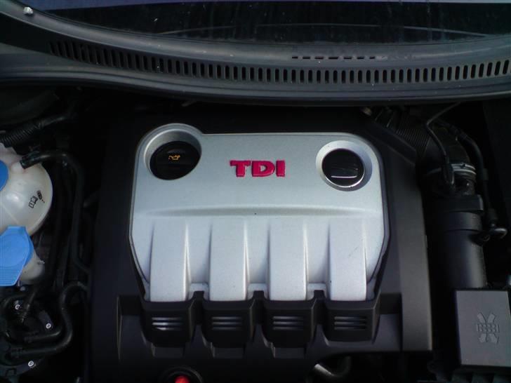 Seat Seat Altea FR 'SOLGT' - Hjemme malet TDI mærker i rød lige som dem der er på skærmene billede 2